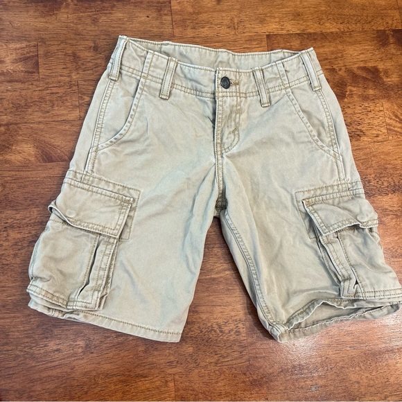 Levi’s khaki cargo shorts size 24x22 100% cotton - Picture 1 of 5